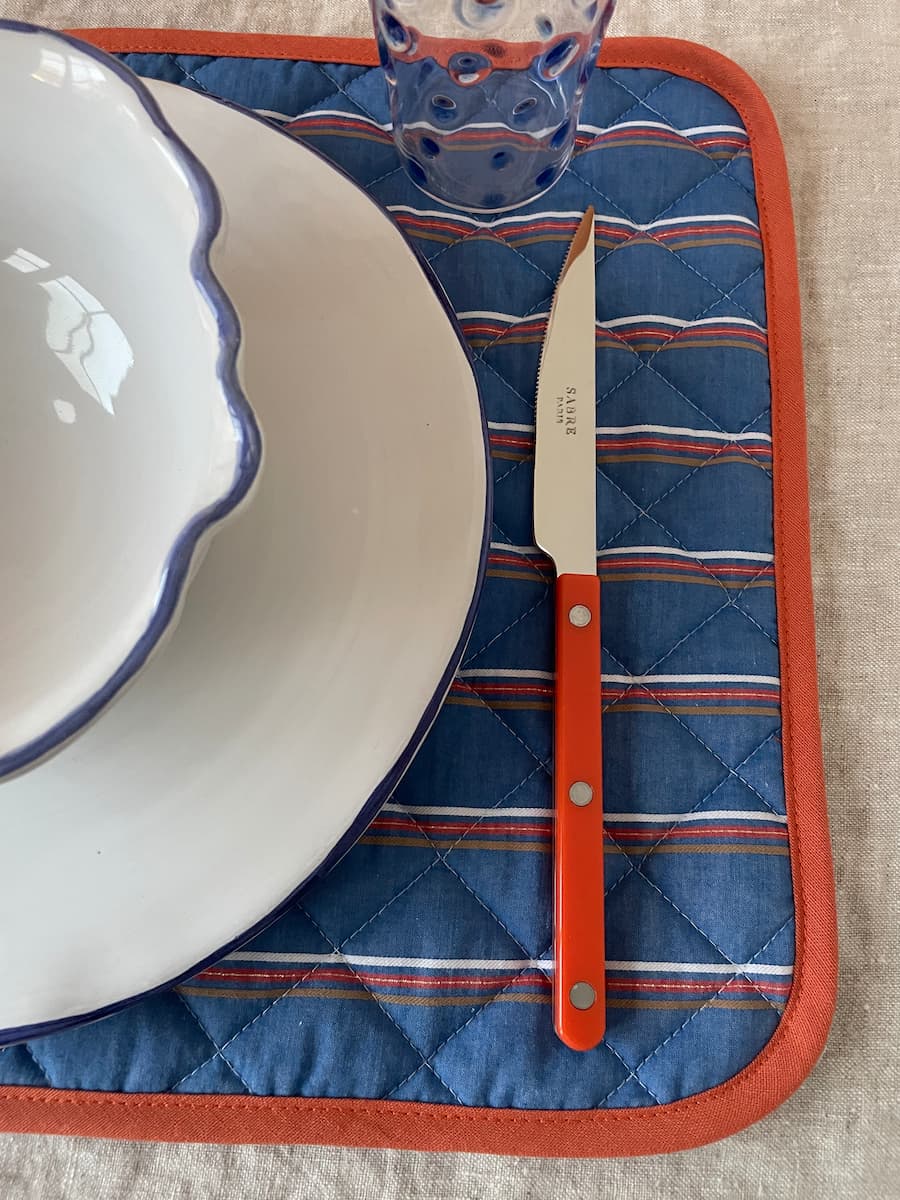 reversible quilted placemat blue-red stripes