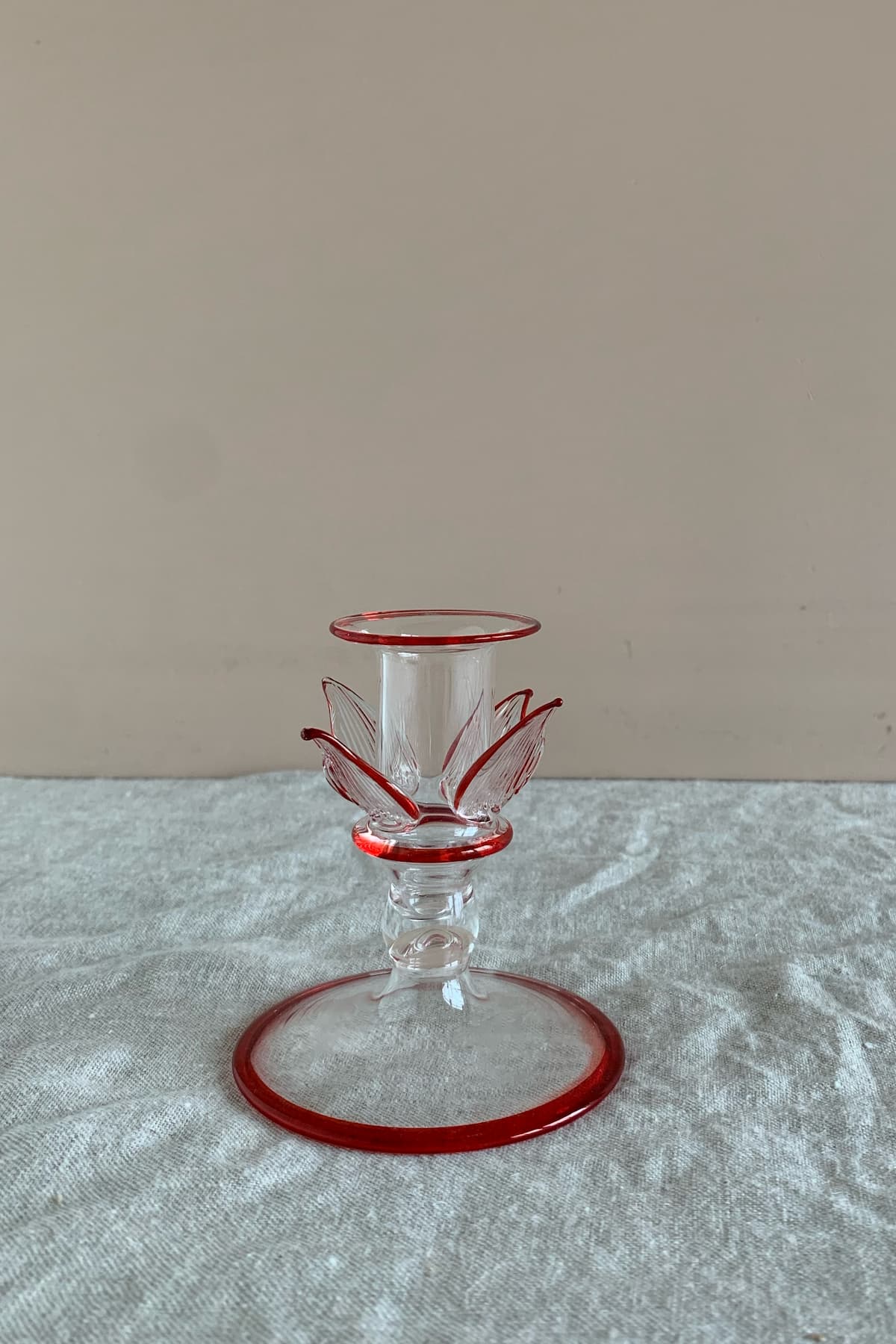 morning lotus candle holder small red