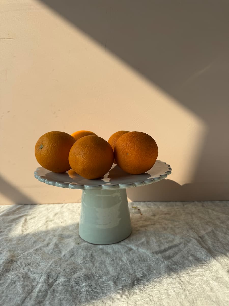 juturna cake stand mint green