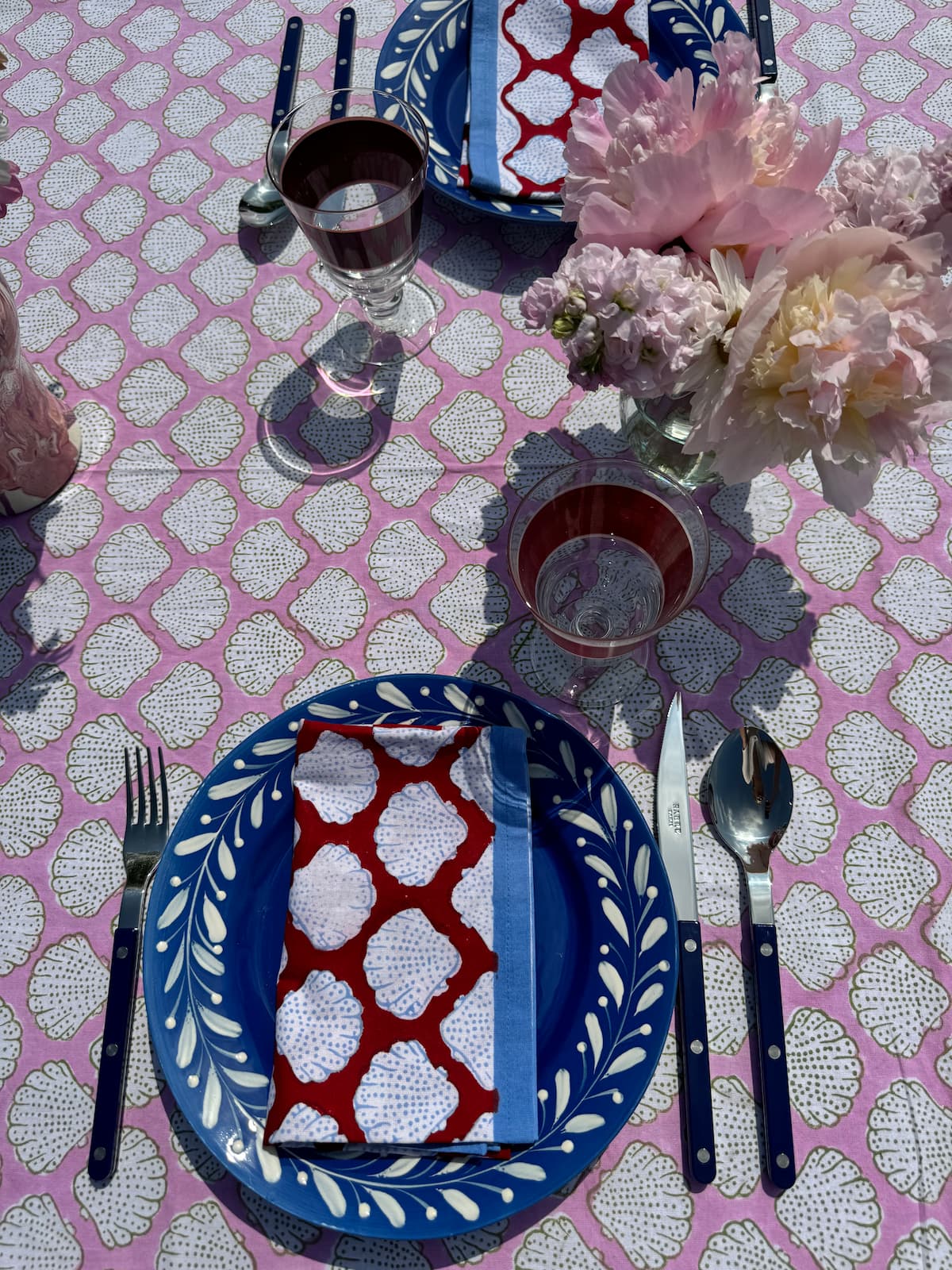 pink concha tablecloth