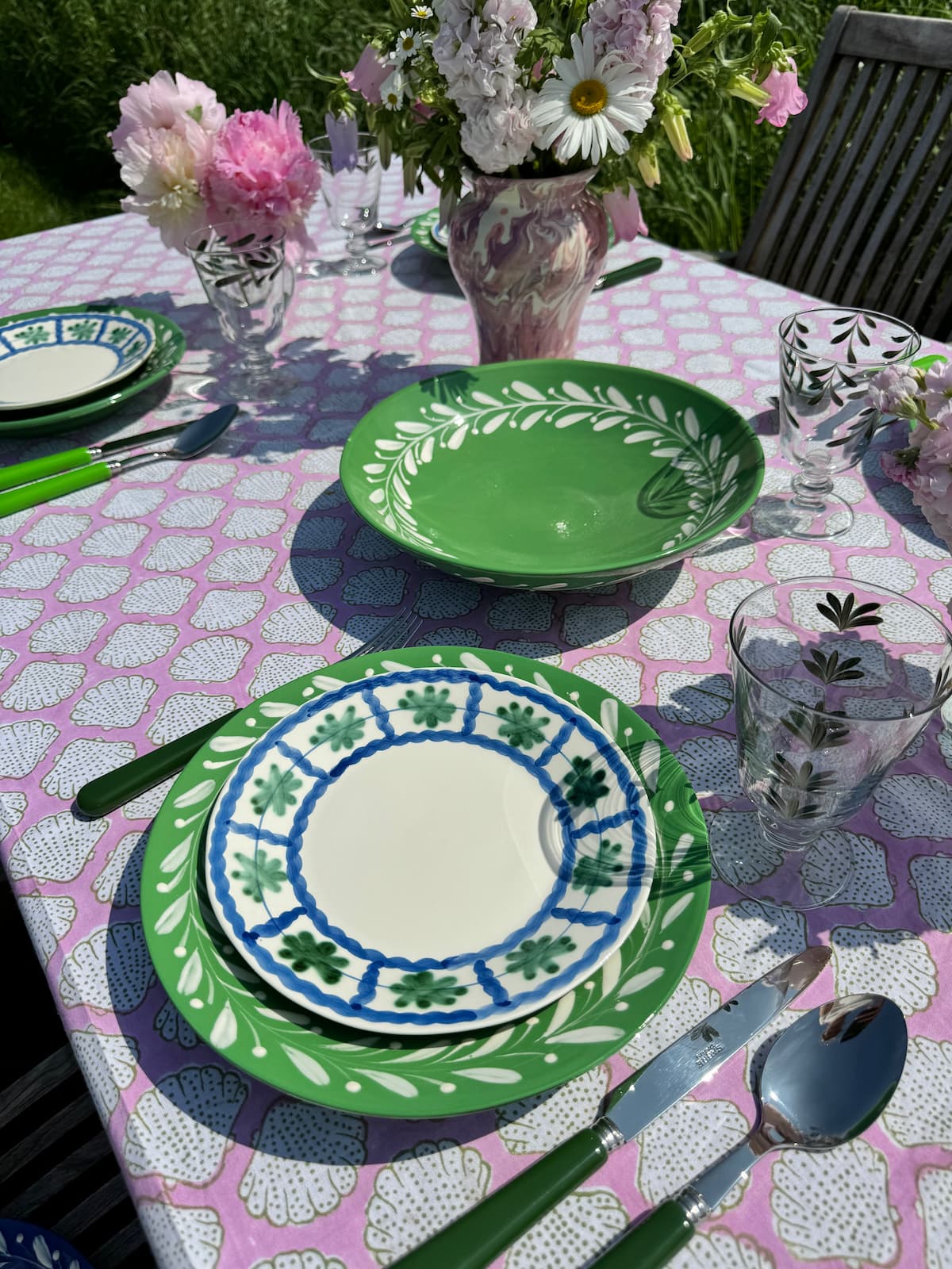 anna reversed green dinner plate