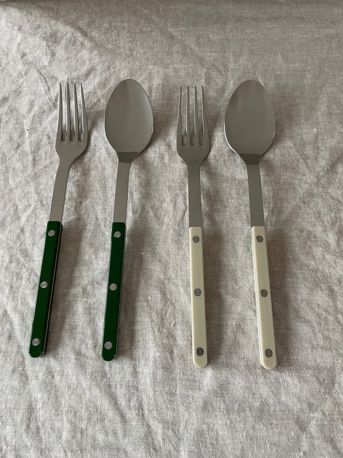 bistrot serving set green