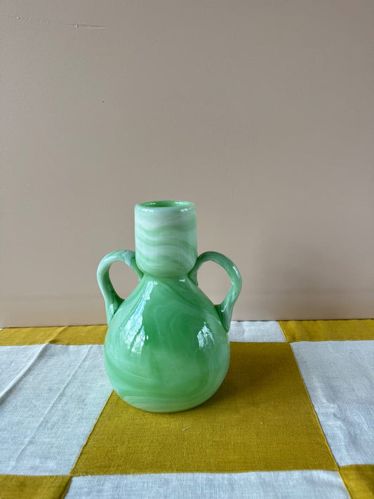 isis vase mint