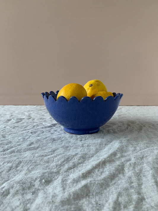 scalloped bowl blue 19cm