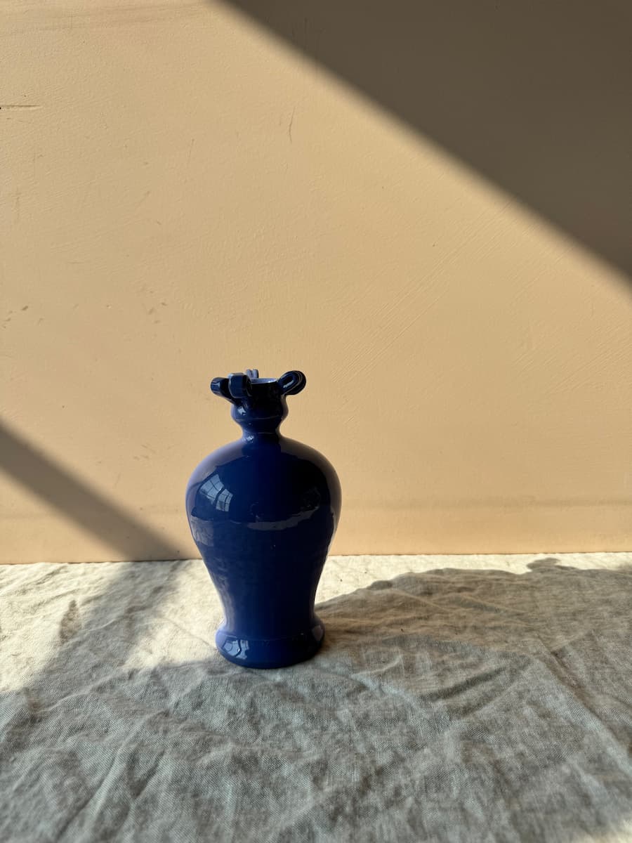 strenia blue vase